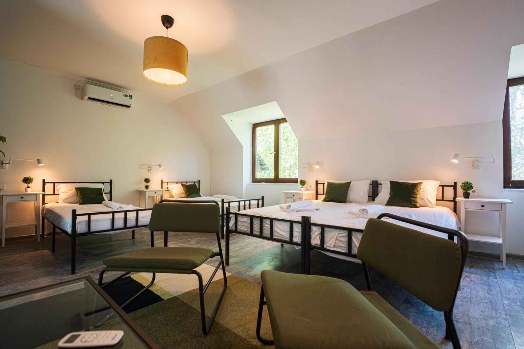 Cozy Nook B&B - Free Private Parking โนวีซาด ภายนอก รูปภาพ